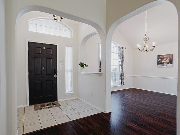 2nd image of 4516 Harvest Ln