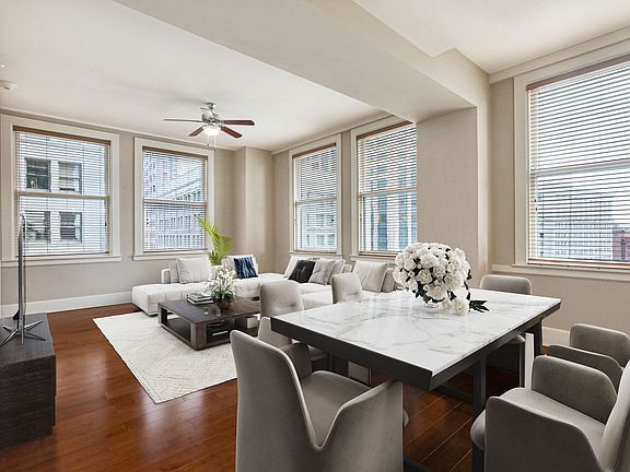 4th image of 812 Gravier St APT 2000