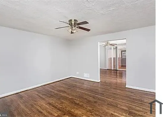 7457 Lawrence Rd — Photo 5