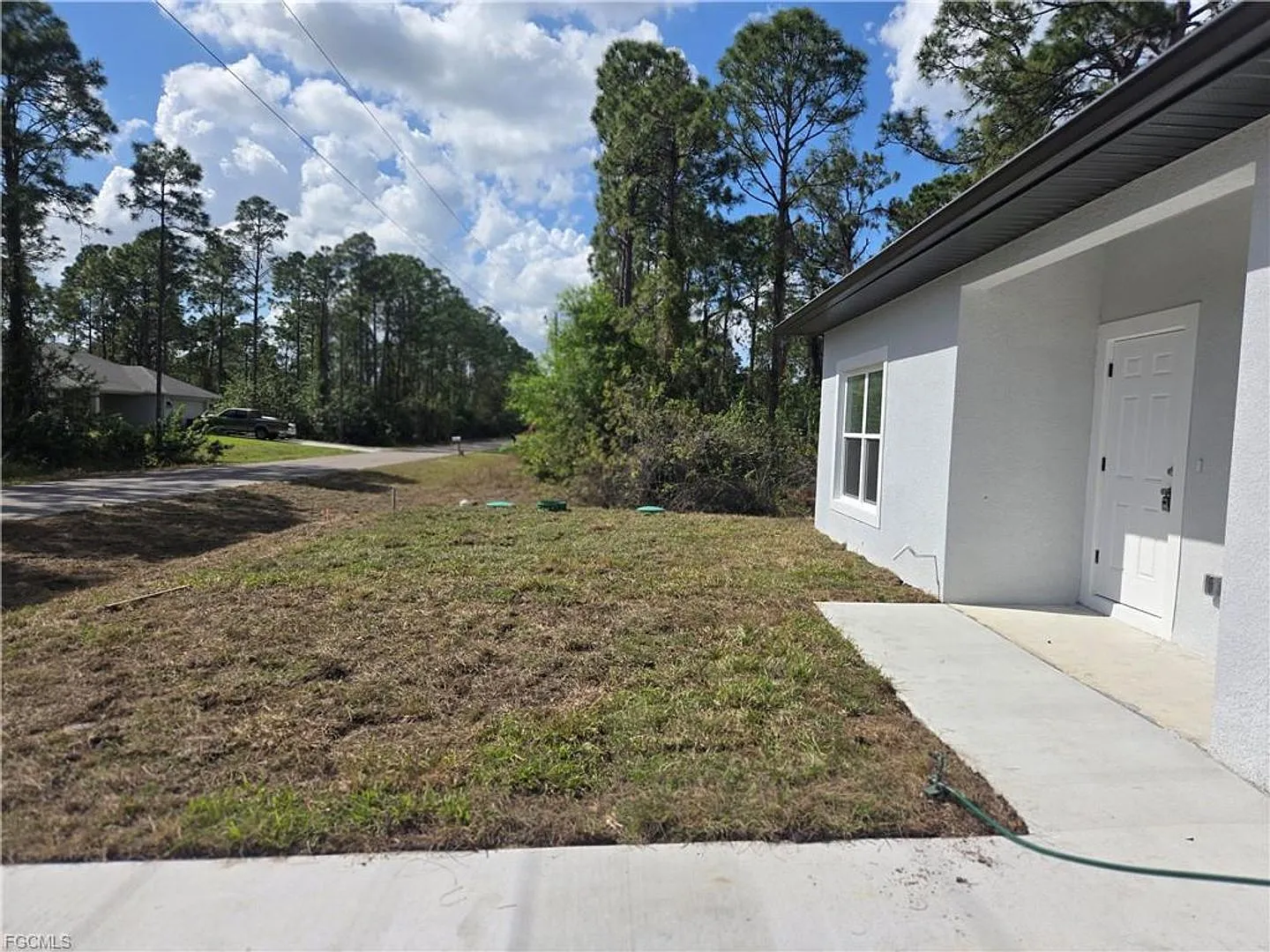 Brand New Construction -Single Family 2/2/1 — Photo 4