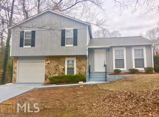 828 Martin Rd, Stone Mountain, GA 30088