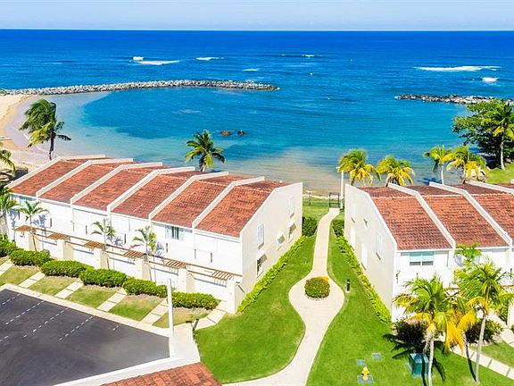2nd image of Dorado del Mar Blvd OCEAN VILLAS #39