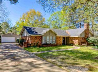 405 Trailwood Dr, Clinton, MS 39056