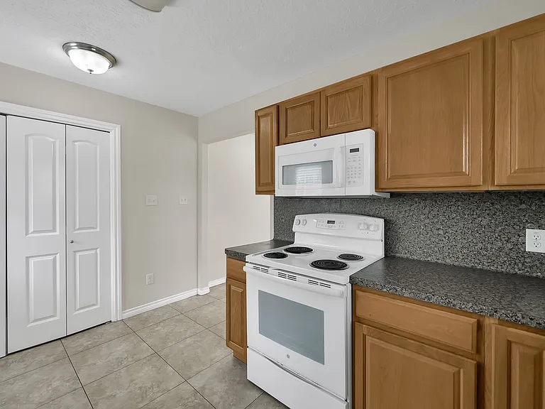 167 S Bend Ct — Photo 14