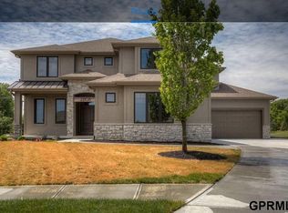 22108 Cedar Cir, Elkhorn, NE 68022