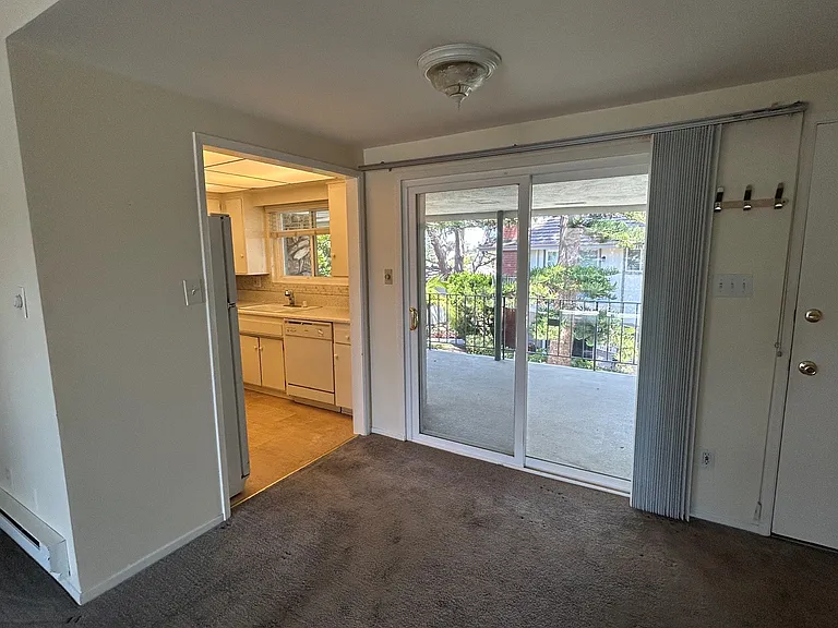 22825 Nadine Cir #B — Photo 7