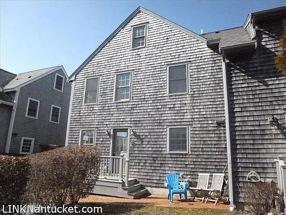 2nd image of 18 Park Cir #B