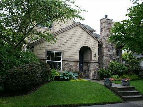 2nd image of 6596 NE Copper Beech Dr