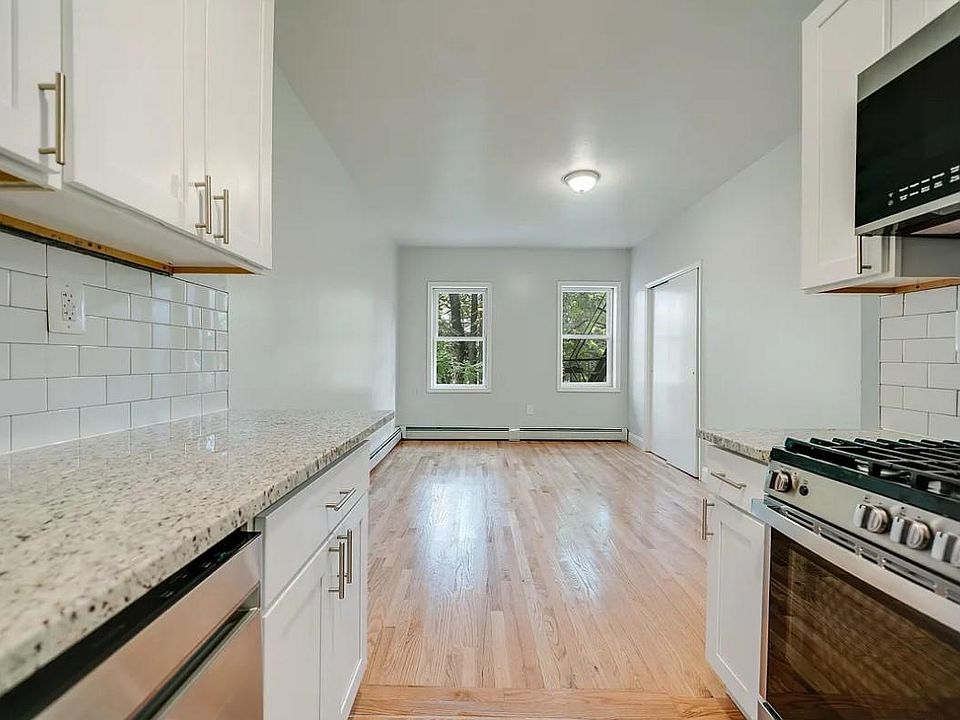 2nd image of 135 Hopkins Ave #8