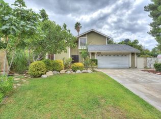 25650 Velan Dr, Santa Clarita, CA 91355