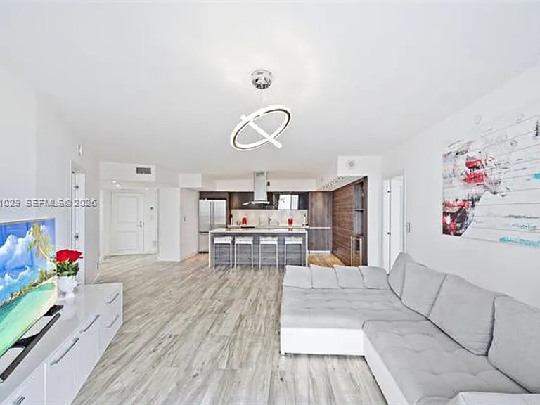 19195 Mystic Pointe Dr #1107 — Photo 10