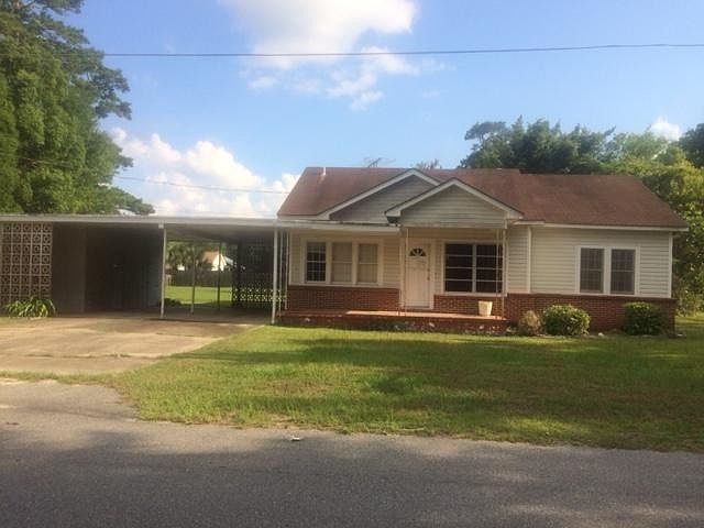 1st image of 23 Dickson St
