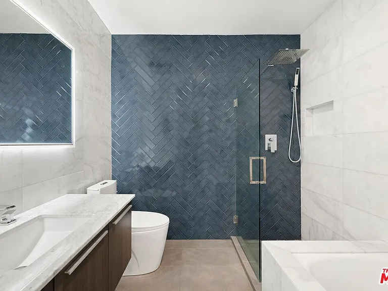 7300 Franklin Ave #554 — Photo 9