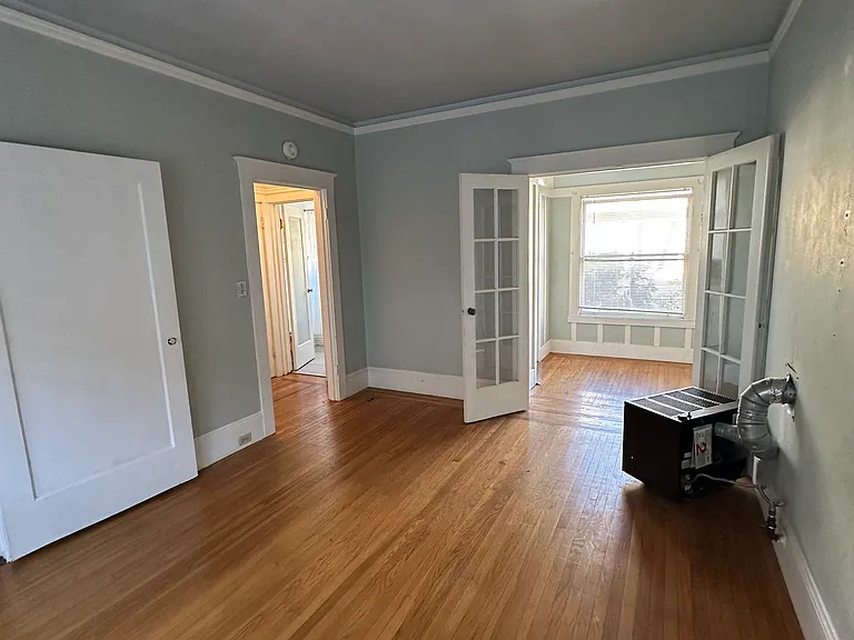 2535 Regent St #7 — Photo 1