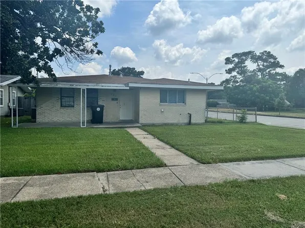 620 River Oaks Dr, New Orleans, LA 70131