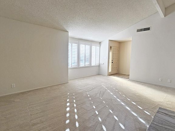 5th image of 4326 Fair Oaks Blvd