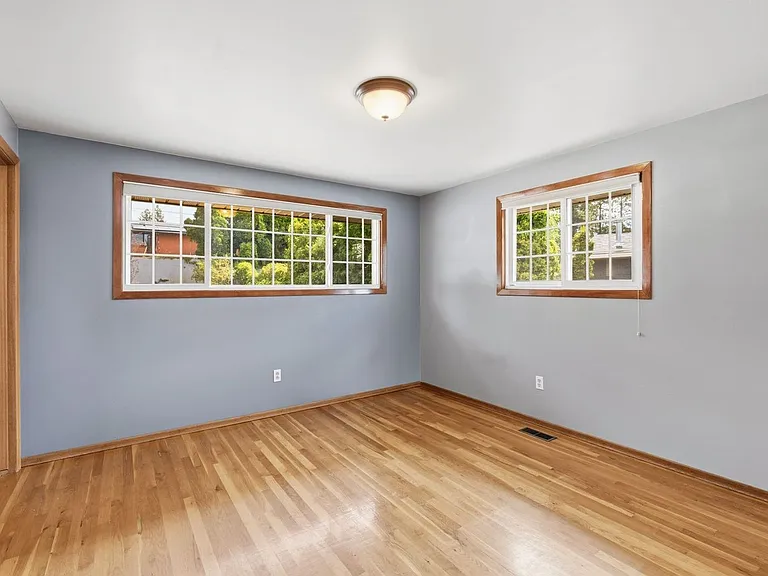 6520 N Sutherlin St — Photo 19