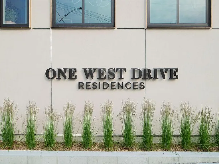 One West Drive — Photo 7
