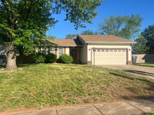 8871 Butternut St, Manassas, VA 20110