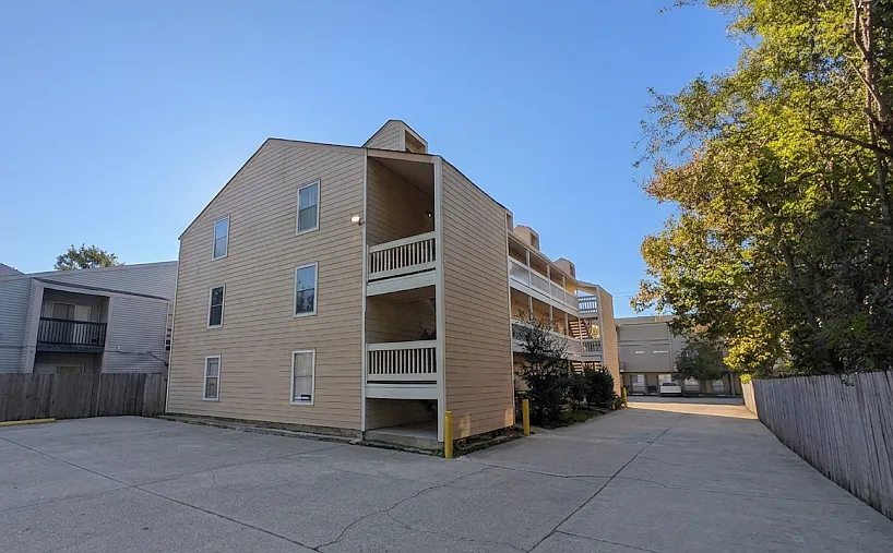 4841 Zenith St #3