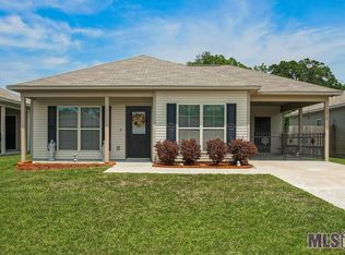 10819 Moss Pointe Dr, Denham Springs, LA 70726