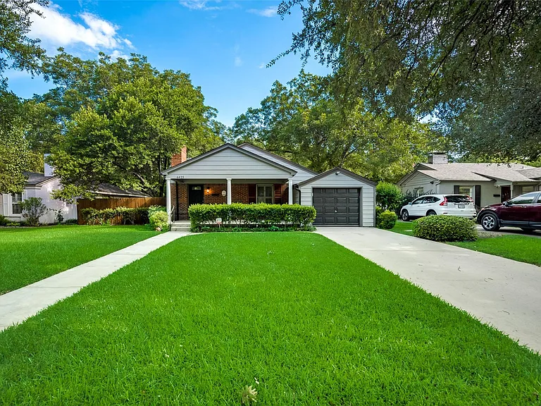 6425 Locke Ave — Photo 2