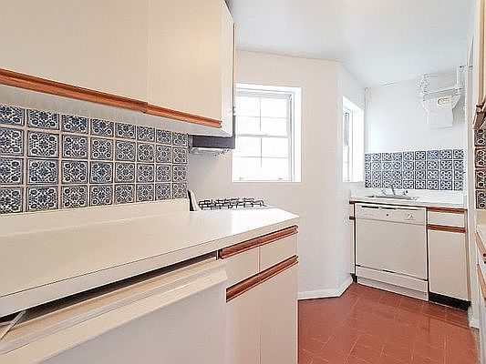 1st image of 343 E 85th St APT 6F
