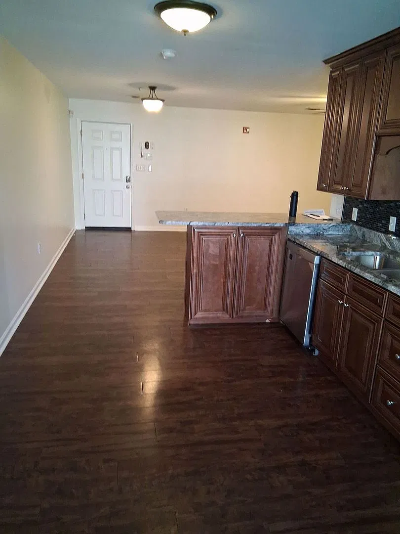 1801 Lake Condos - Unit 209 — Photo 3
