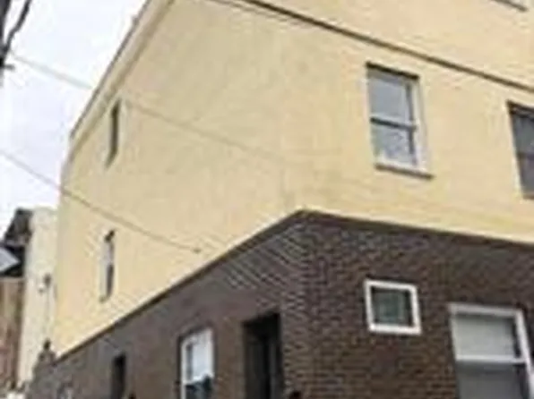2301 S Bancroft St #2W, Philadelphia, PA 19145