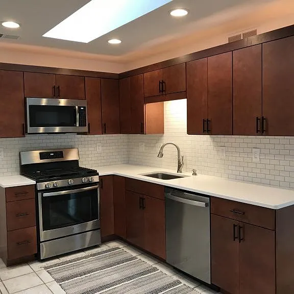 575 N Broadway #3 — Photo 2