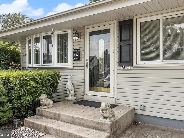 32 Larkin Rd — Photo 24