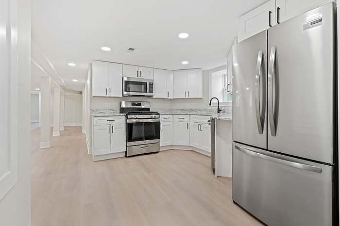 1st image of 9419 S Saint Lawrence Ave #2H