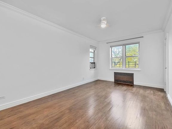 4th image of 3750 Hudson Manor Ter APT 2AW