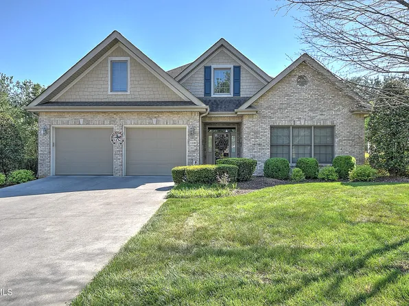 1139 Waterbrooke Ln, Johnson City, TN 37604