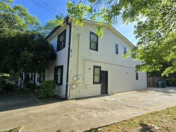 5th image of 2669 Knoll Rd SE