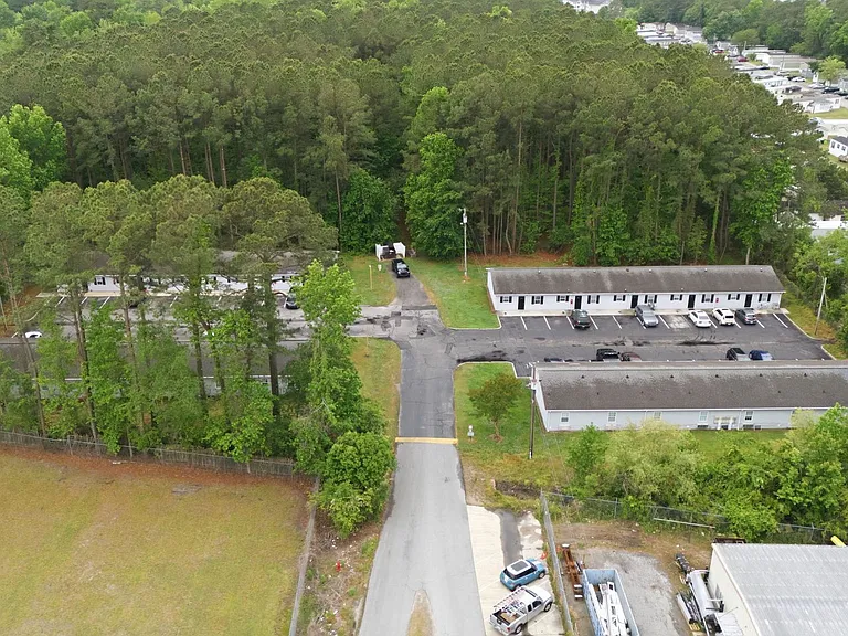 2815 Neuse Blvd — Photo 23