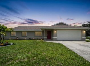 590 Ridgewood St NW, Pt Charlotte, FL 33952