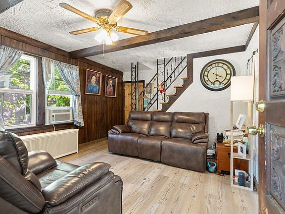 5th image of 9 Norcross St