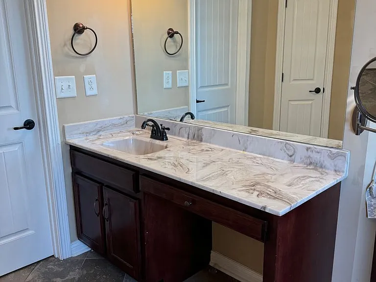 1701 Winterhaven Ct — Photo 18