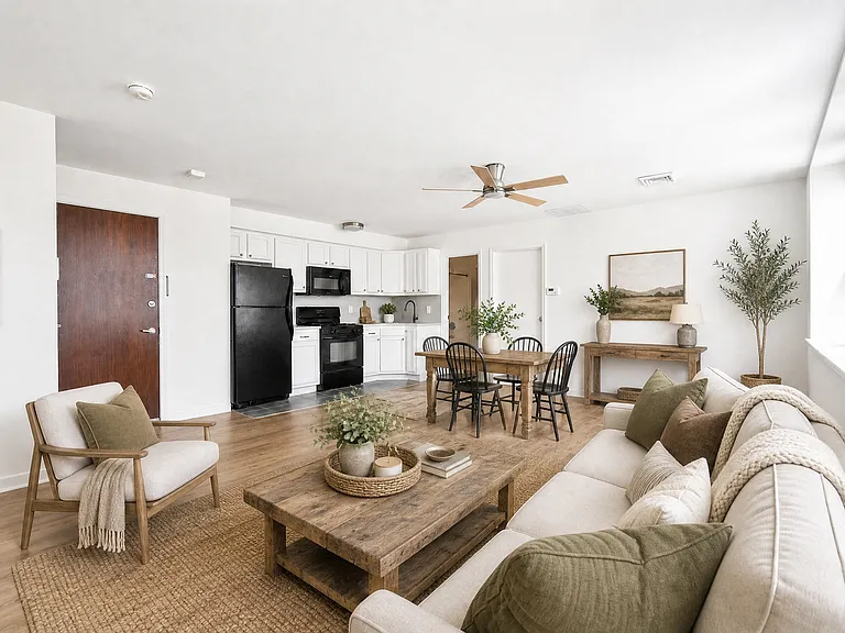 47th Street Apartments — Photo 10