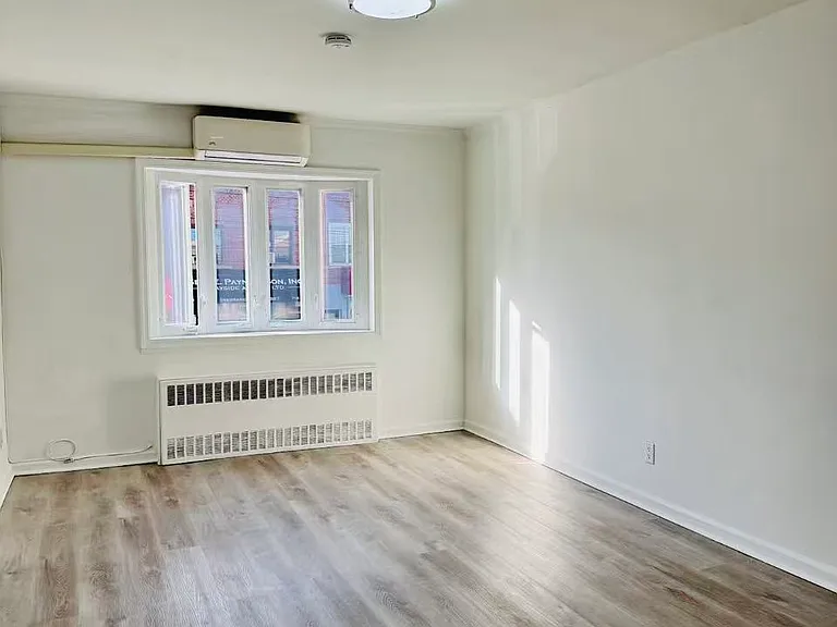 200-14 32nd Ave #2 — Photo 2