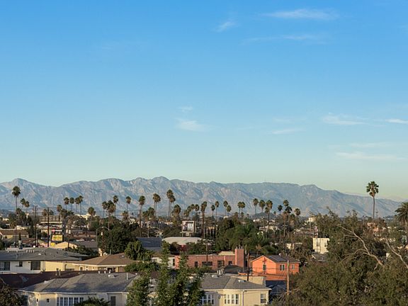 4th image of 1822 S Redondo Blvd