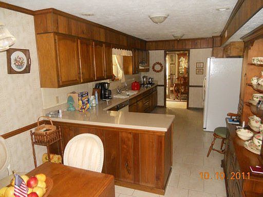 4th image of 1121 Buckthorn Dr
