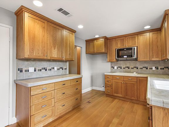 3rd image of 7738 La Mancha Way