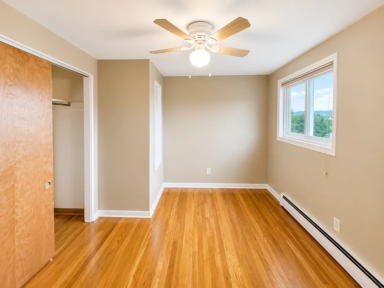 614 Irving Ave #1 — Photo 11