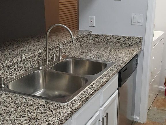 Kitchen Granite counter tops
