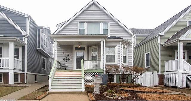 1st image of 2140 W Berwyn Ave