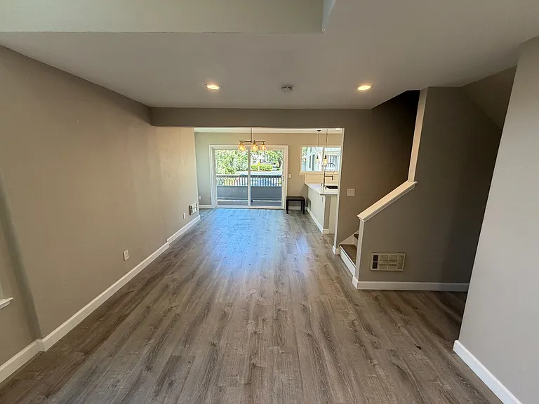 618 S Fair Oaks Ave — Photo 3