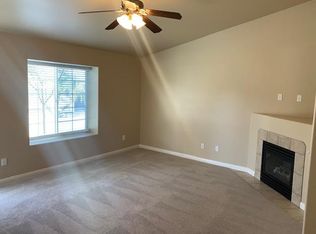 653 Clover Meadow Ct #2, Bakersfield, CA 93308