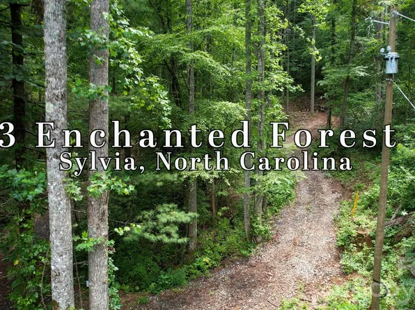 533 Enchanted Forest Dr, Sylva, NC 28779